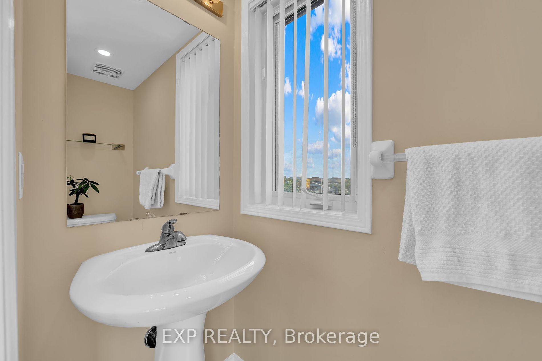 3010 Erin Centre Blvd 1 Property Photo 4