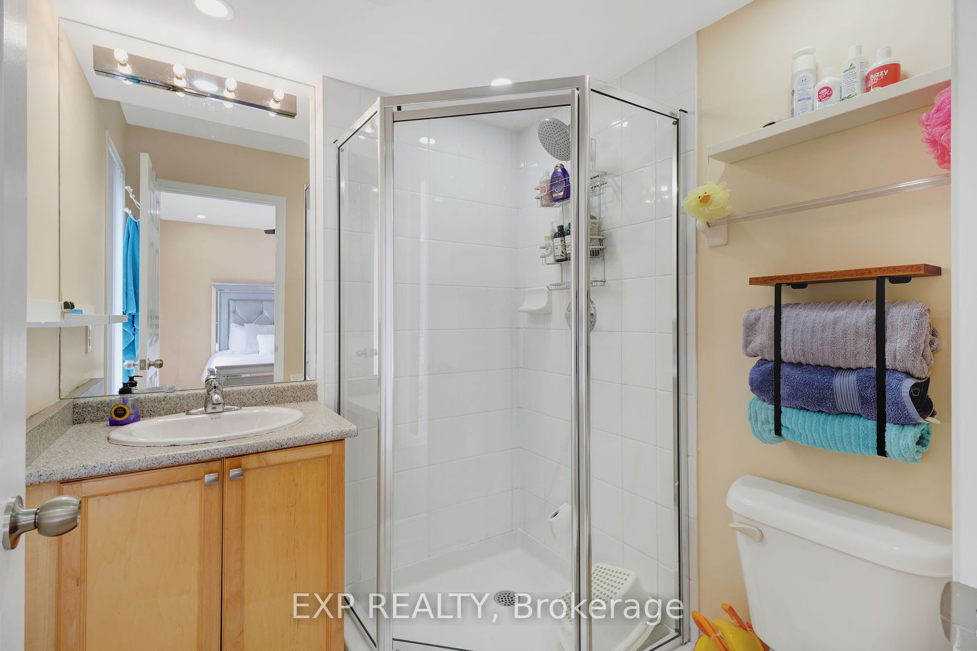 3010 Erin Centre Blvd 1 Property Photo 8