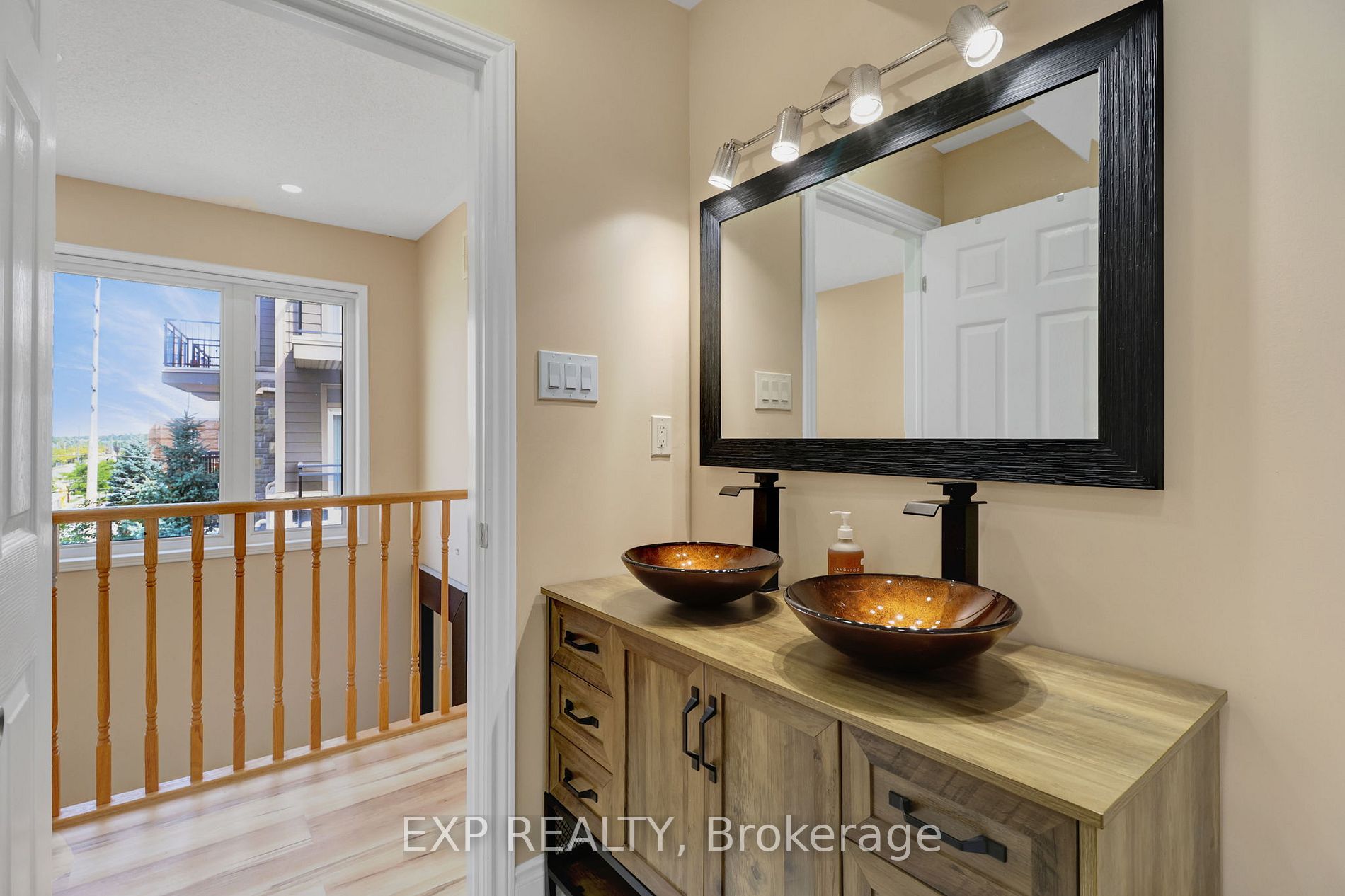 3010 Erin Centre Blvd 1 Property Photo 15
