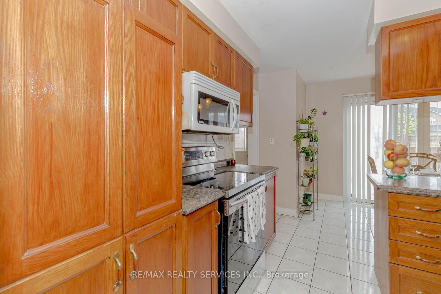 138 Pressed Brick Dr Property Photo 2