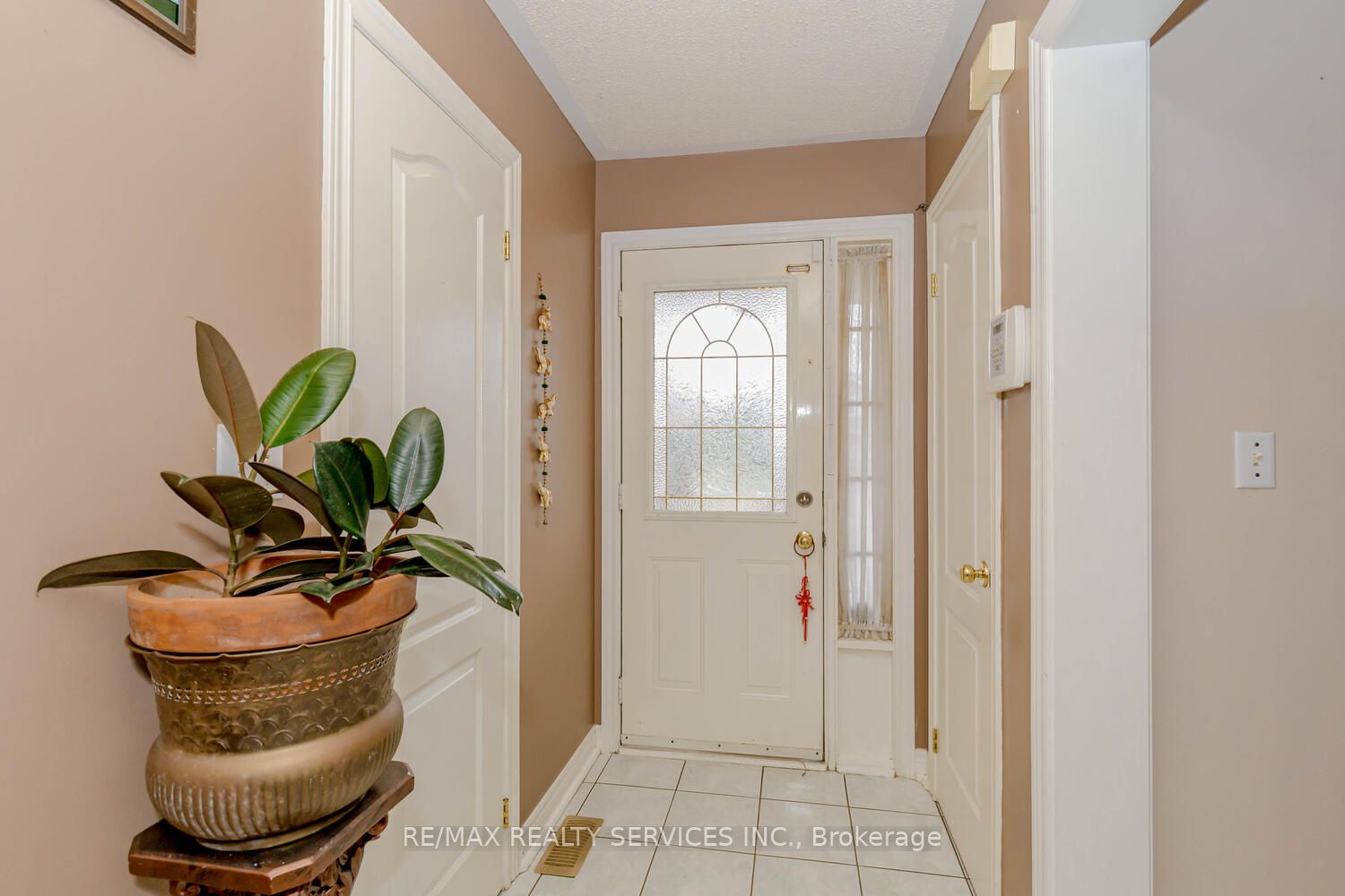 138 Pressed Brick Dr Property Photo 12