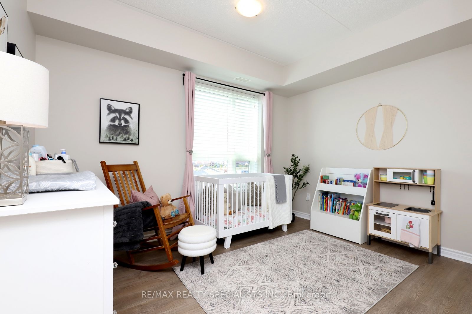 650 Sauve St 1 Property Photo 17