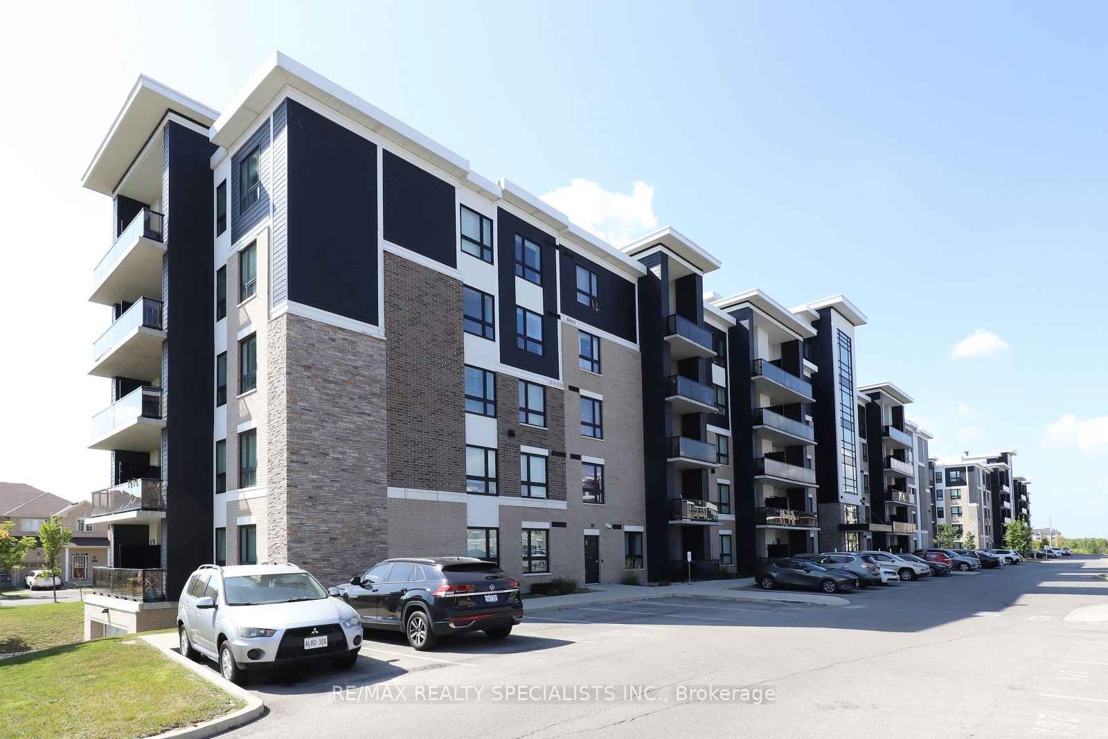 650 Sauve St 1 Property Photo 23