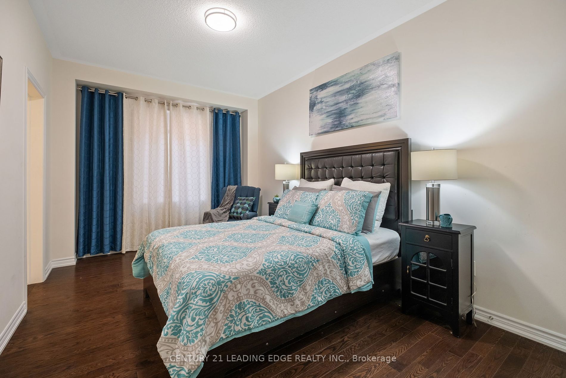 100 Coastline Dr Property Photo 3