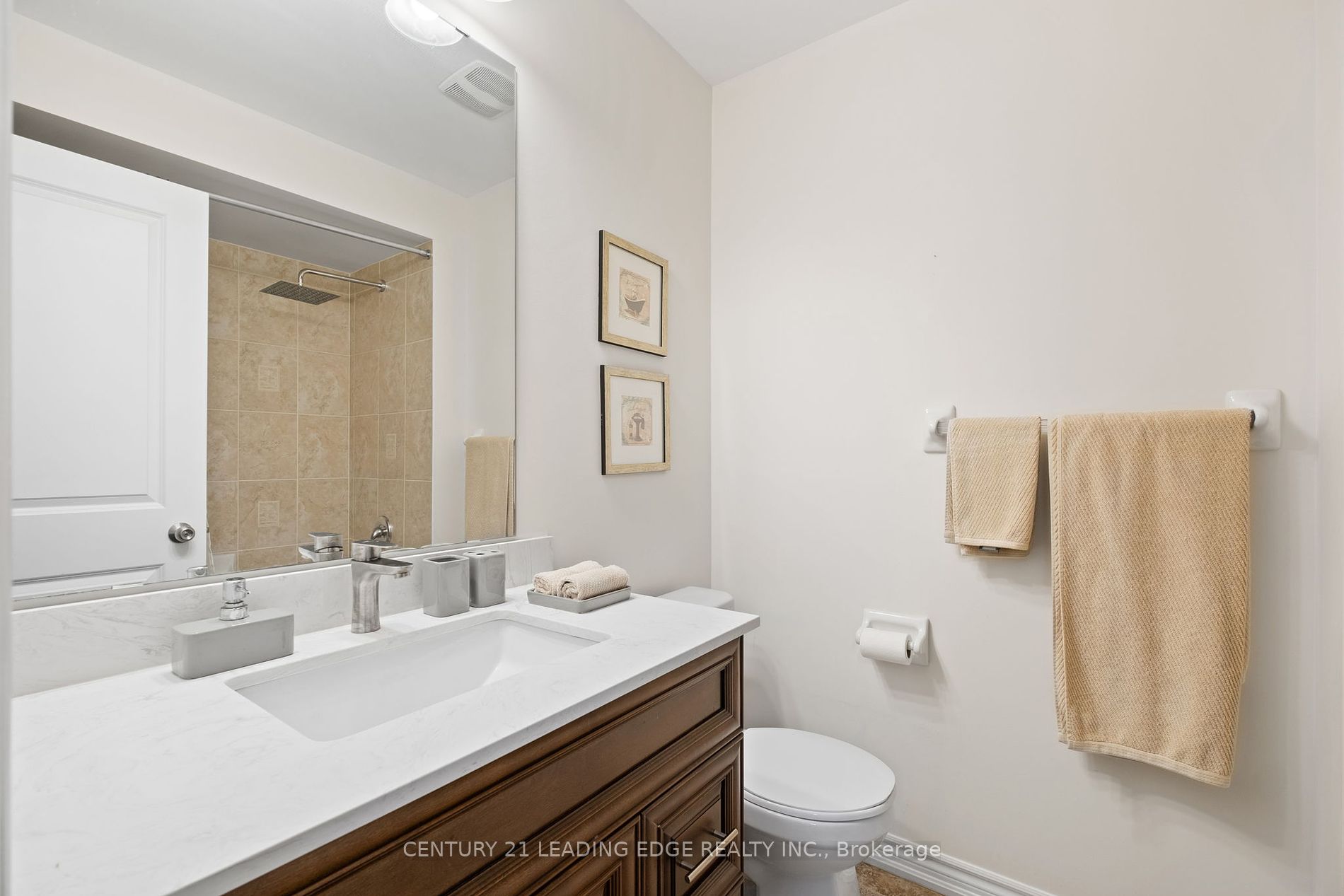 100 Coastline Dr Property Photo 14