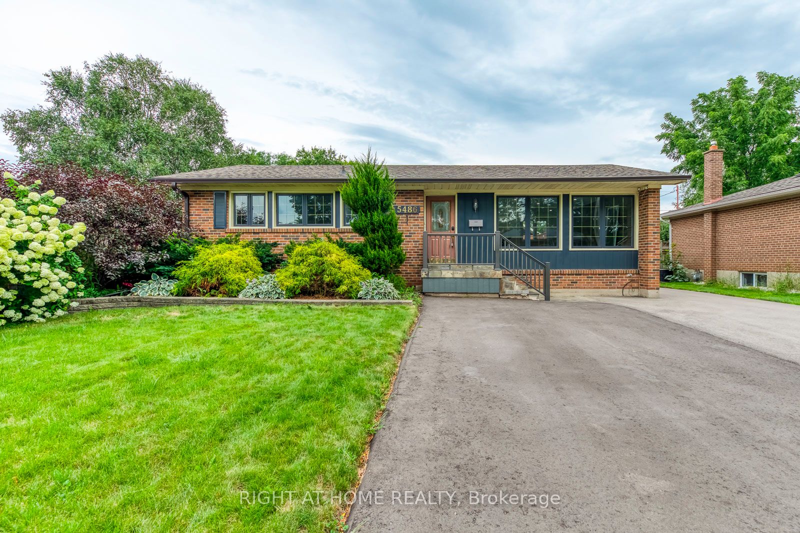 5486 Eaton Ave Property Photo 1