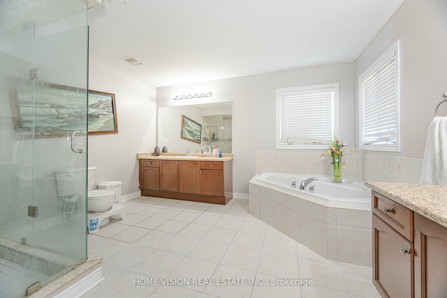 1 Darou Cres N Property Photo 11
