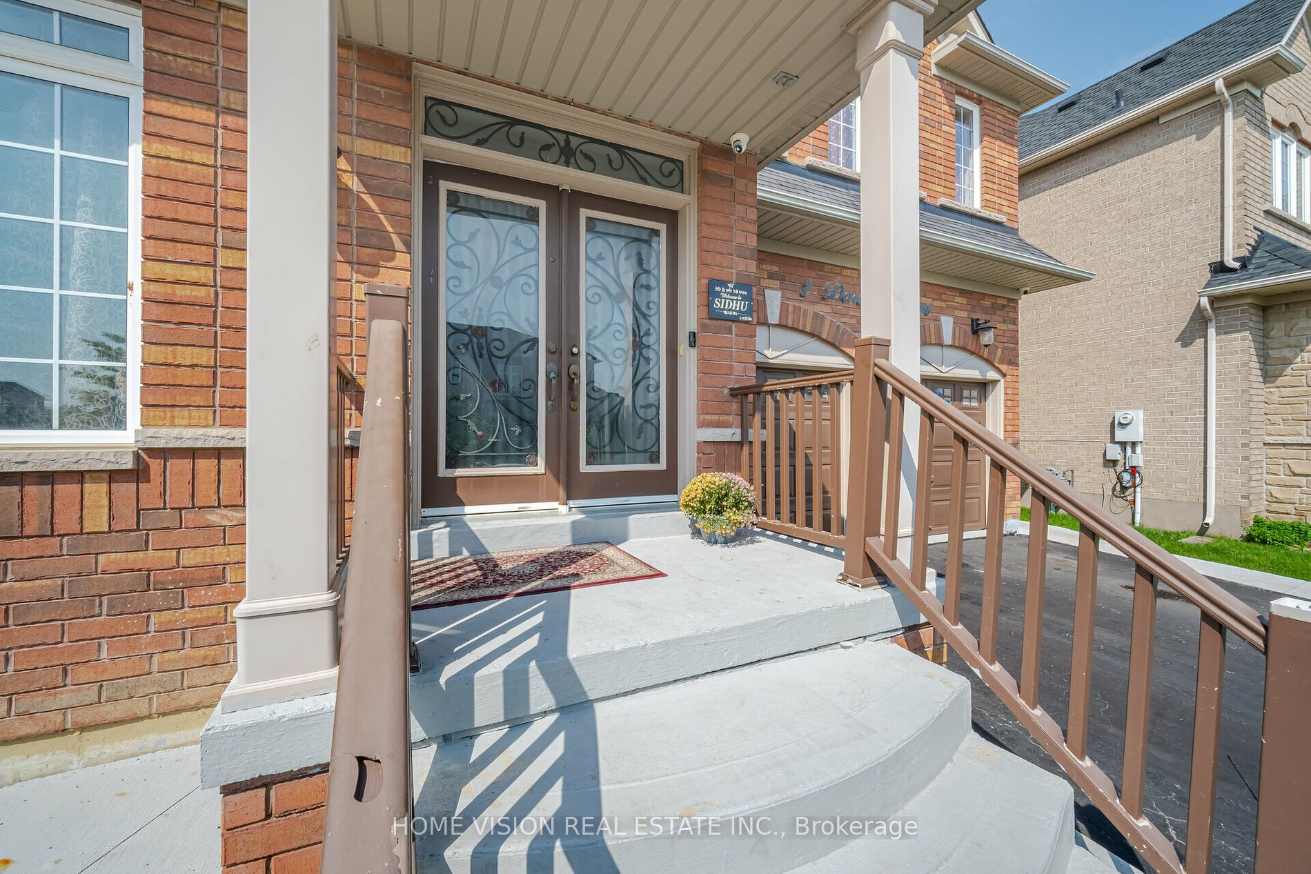 1 Darou Cres N Property Photo 12