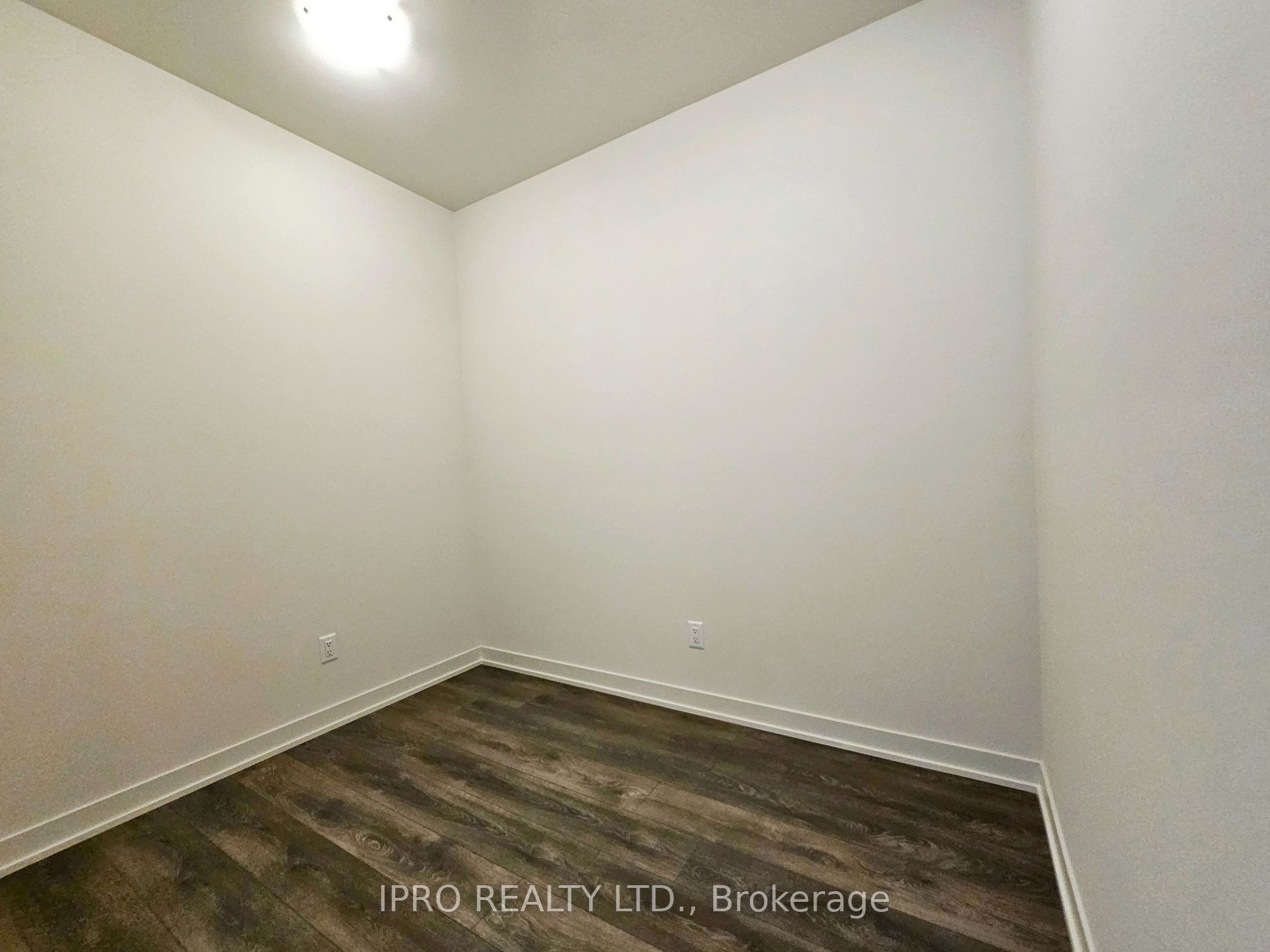 62 Sky Harbour Dr 28 Property Photo 5