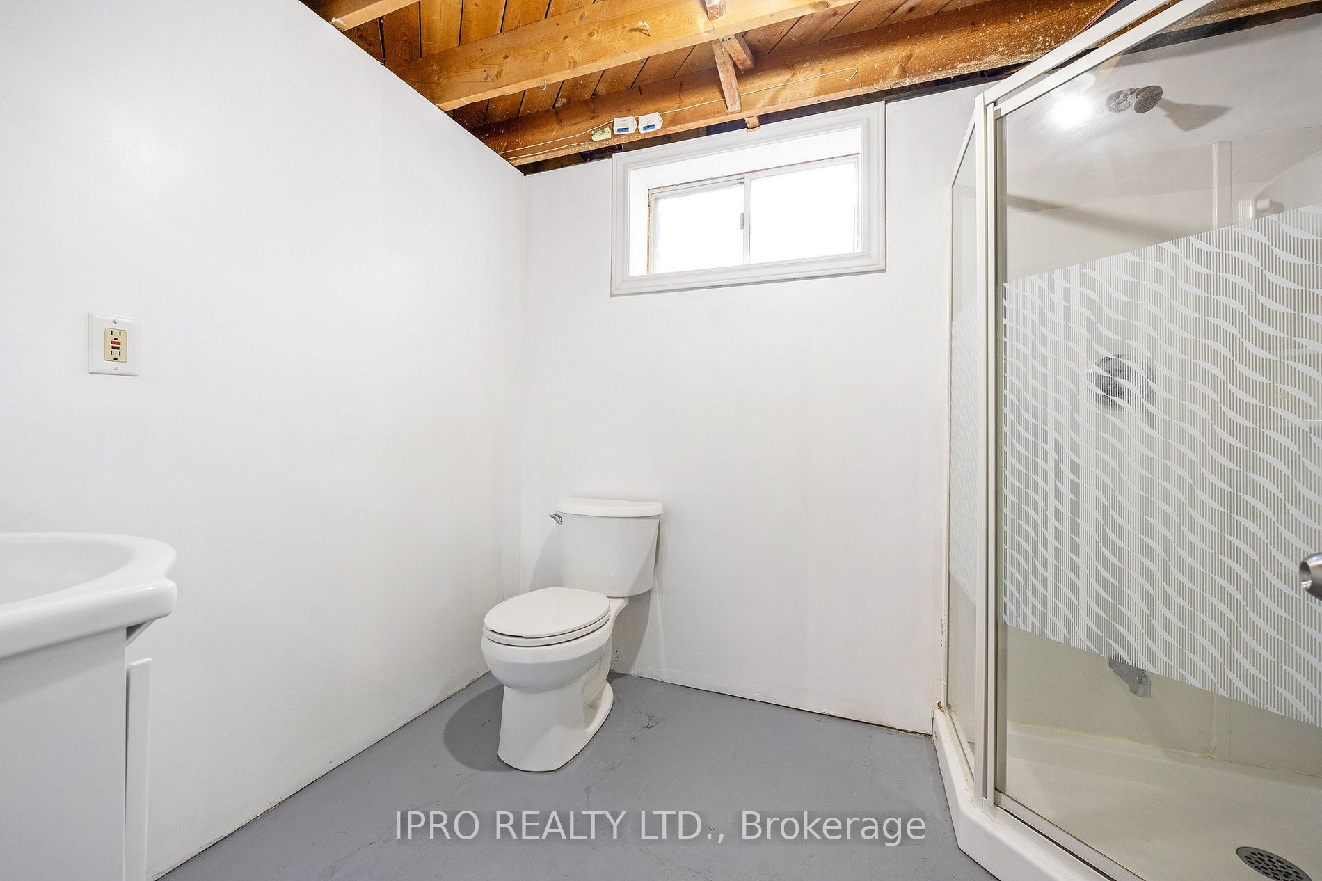2 Jessop Crt Property Photo 24