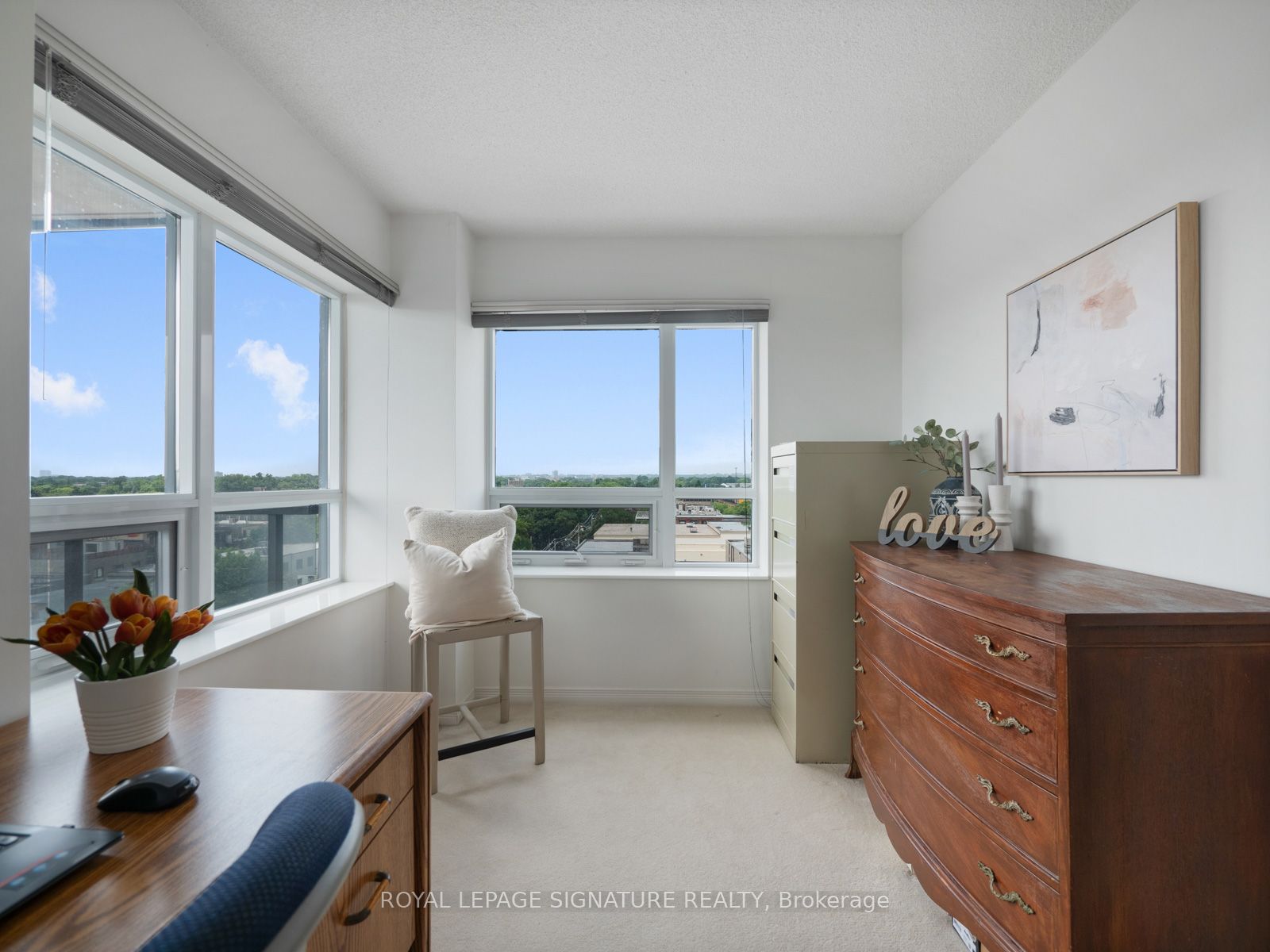 60 Heintzman St 42 Property Photo 2