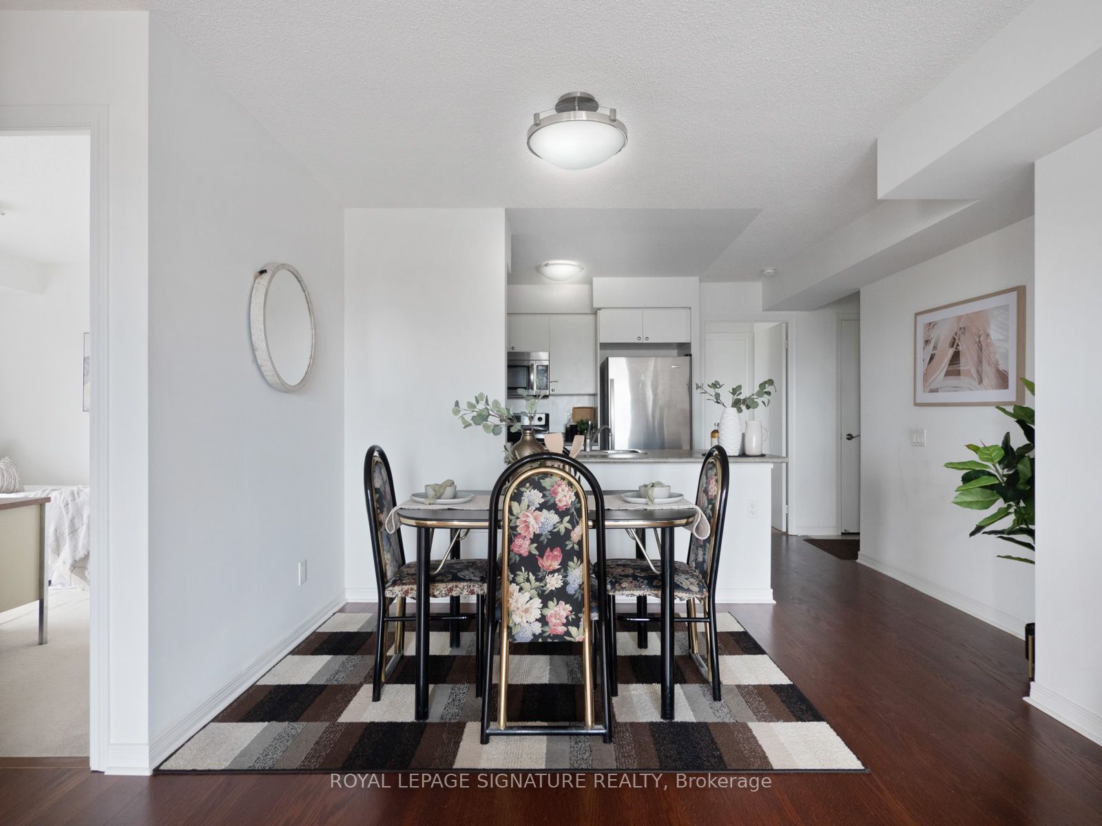 60 Heintzman St 42 Property Photo 20