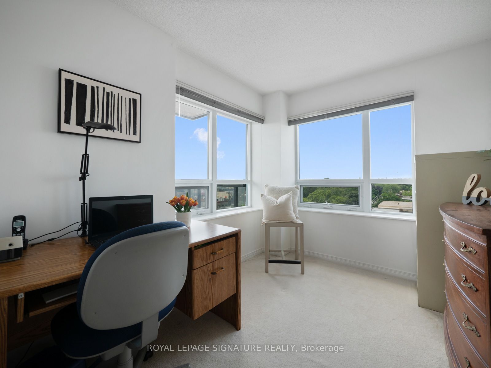 60 Heintzman St 42 Property Photo 24