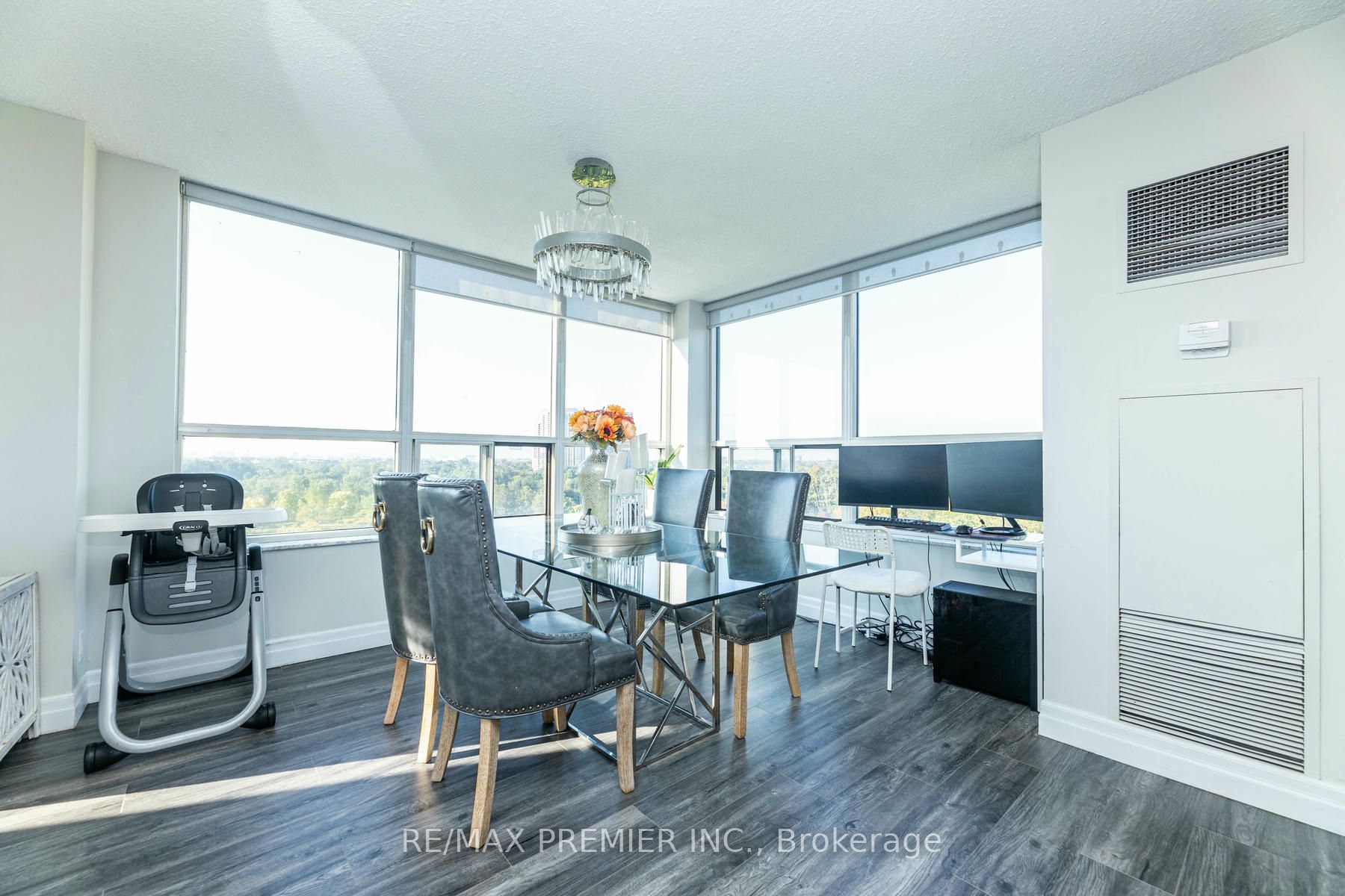 6 Humberline Dr 22 Property Photo 6