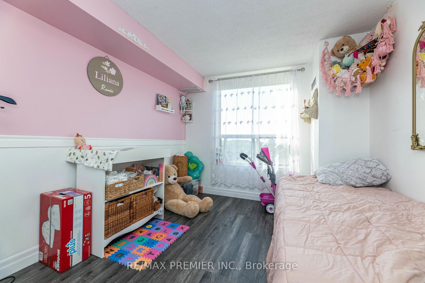 6 Humberline Dr 22 Property Photo 11