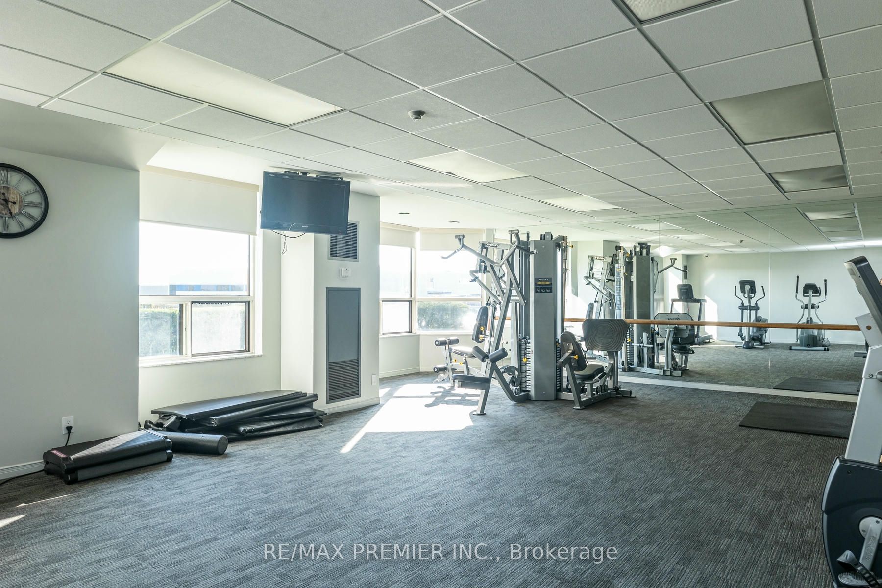 6 Humberline Dr 22 Property Photo 19