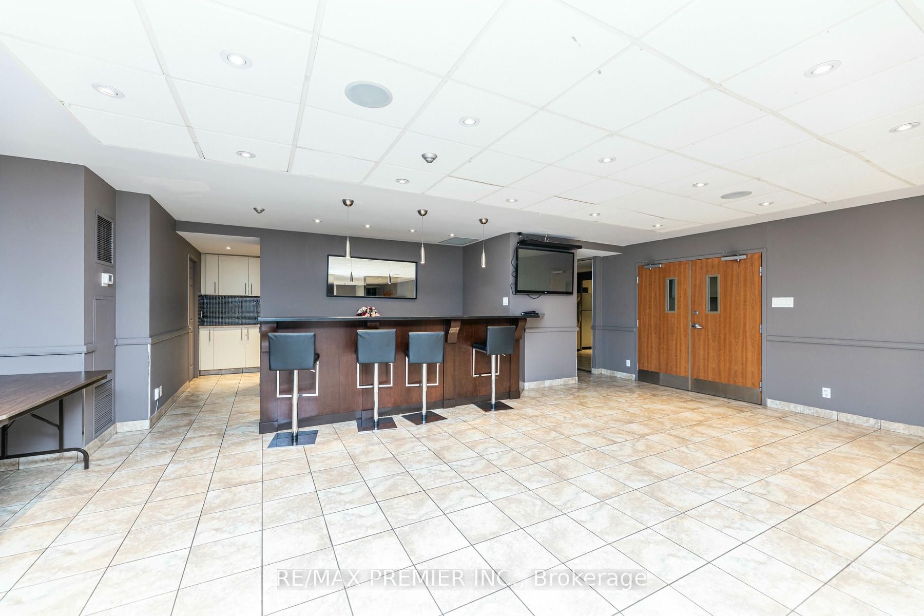 6 Humberline Dr 22 Property Photo 20