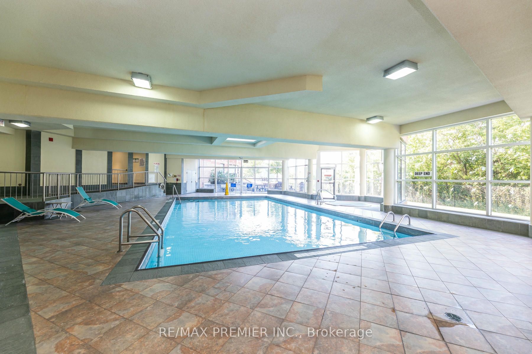 6 Humberline Dr 22 Property Photo 25