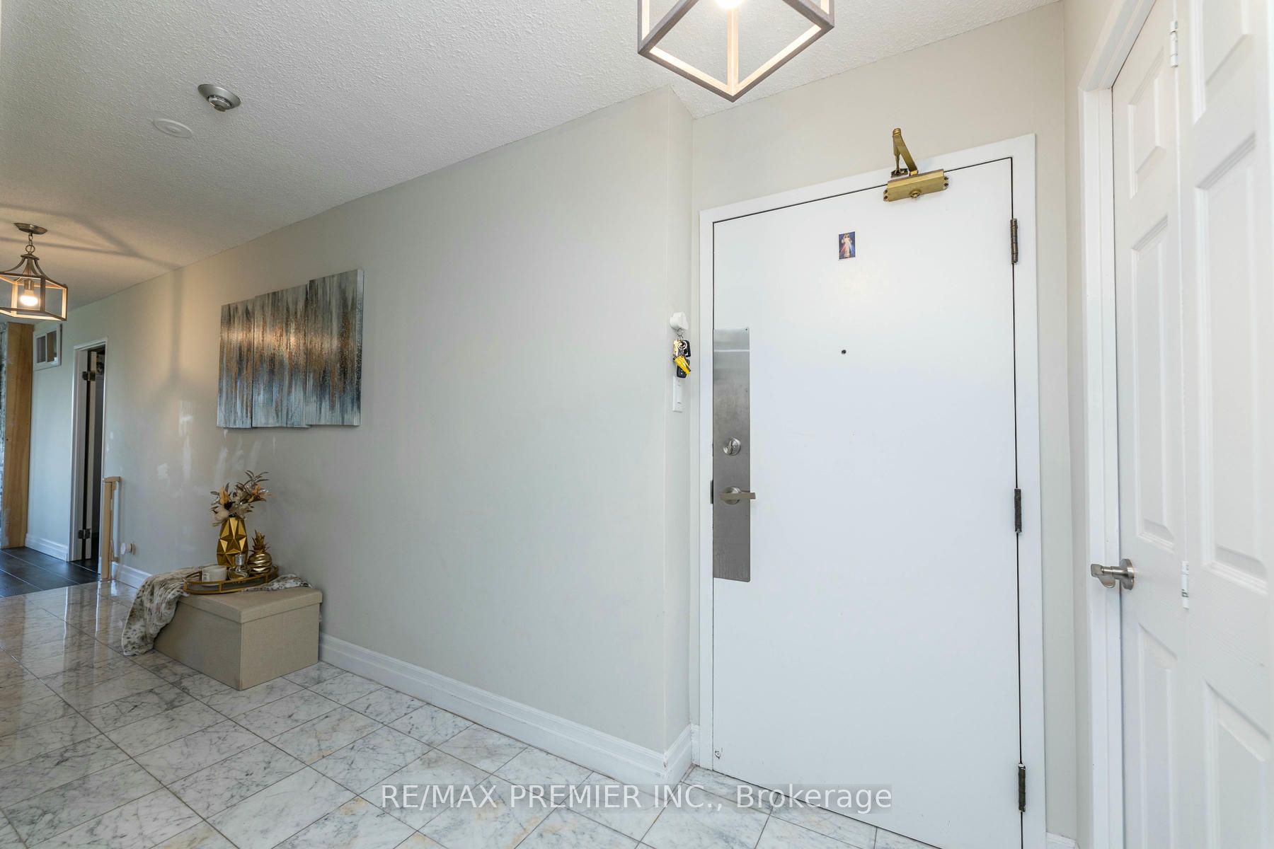 6 Humberline Dr 22 Property Photo 38