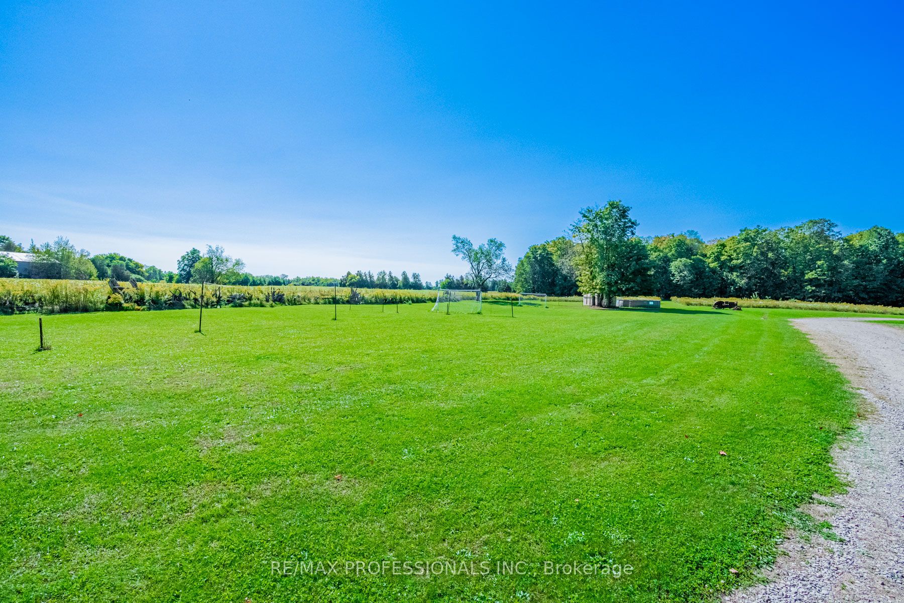 13908 Trafalgar Rd Property Photo 9