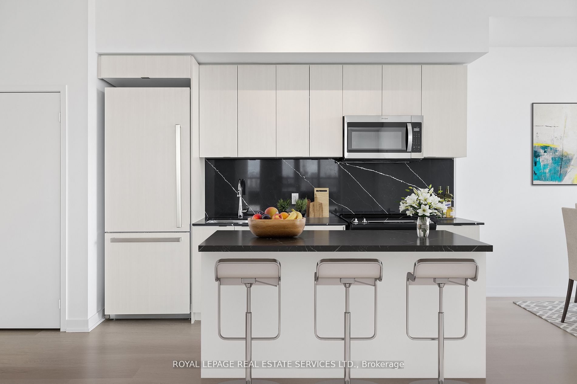 #1106 - 859 The Queensway Property Photo 1