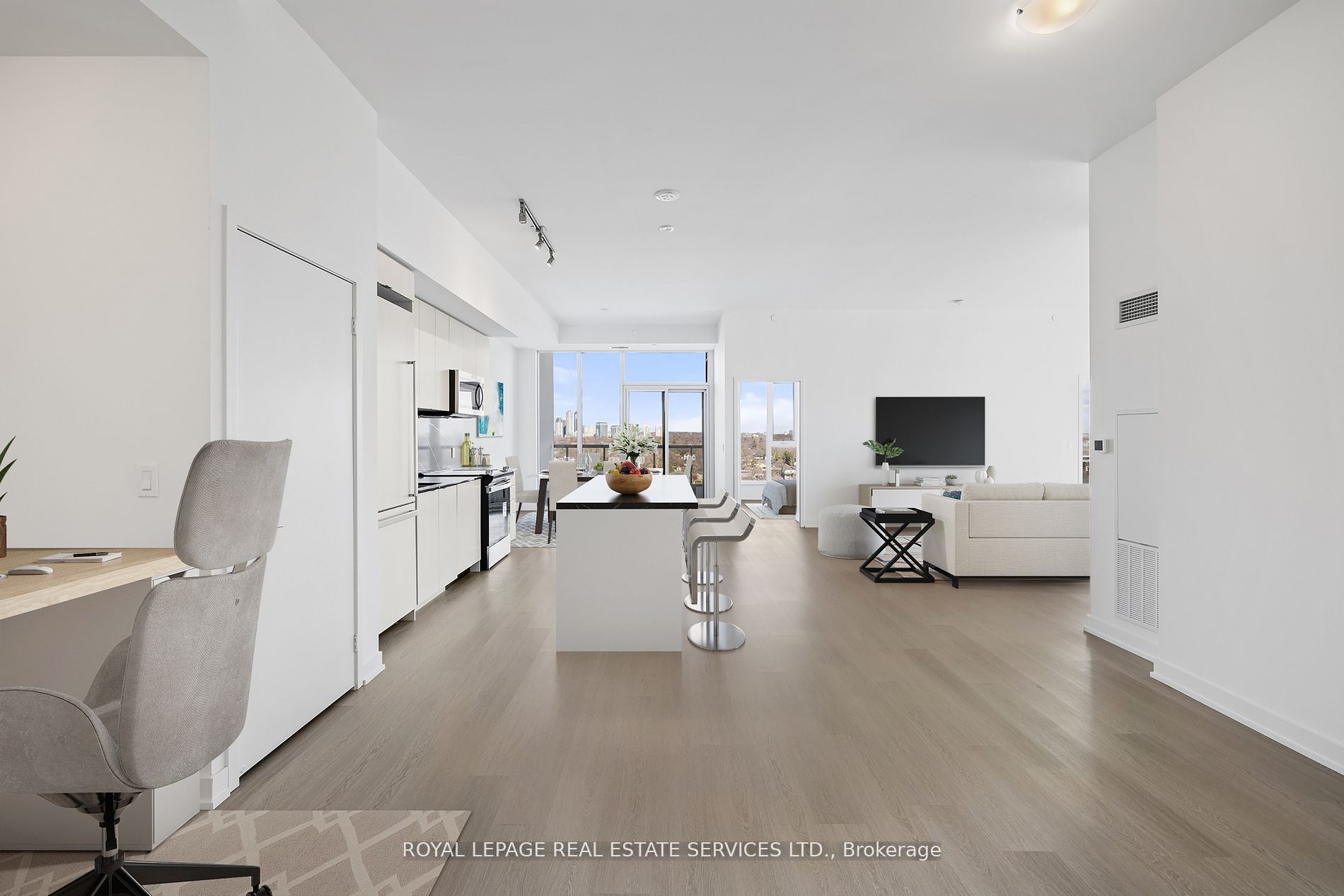#1106 - 859 The Queensway Property Photo 3