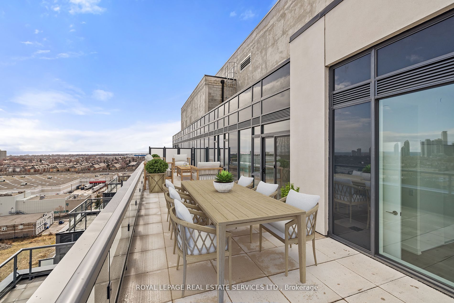 #1106 - 859 The Queensway Property Photo 21