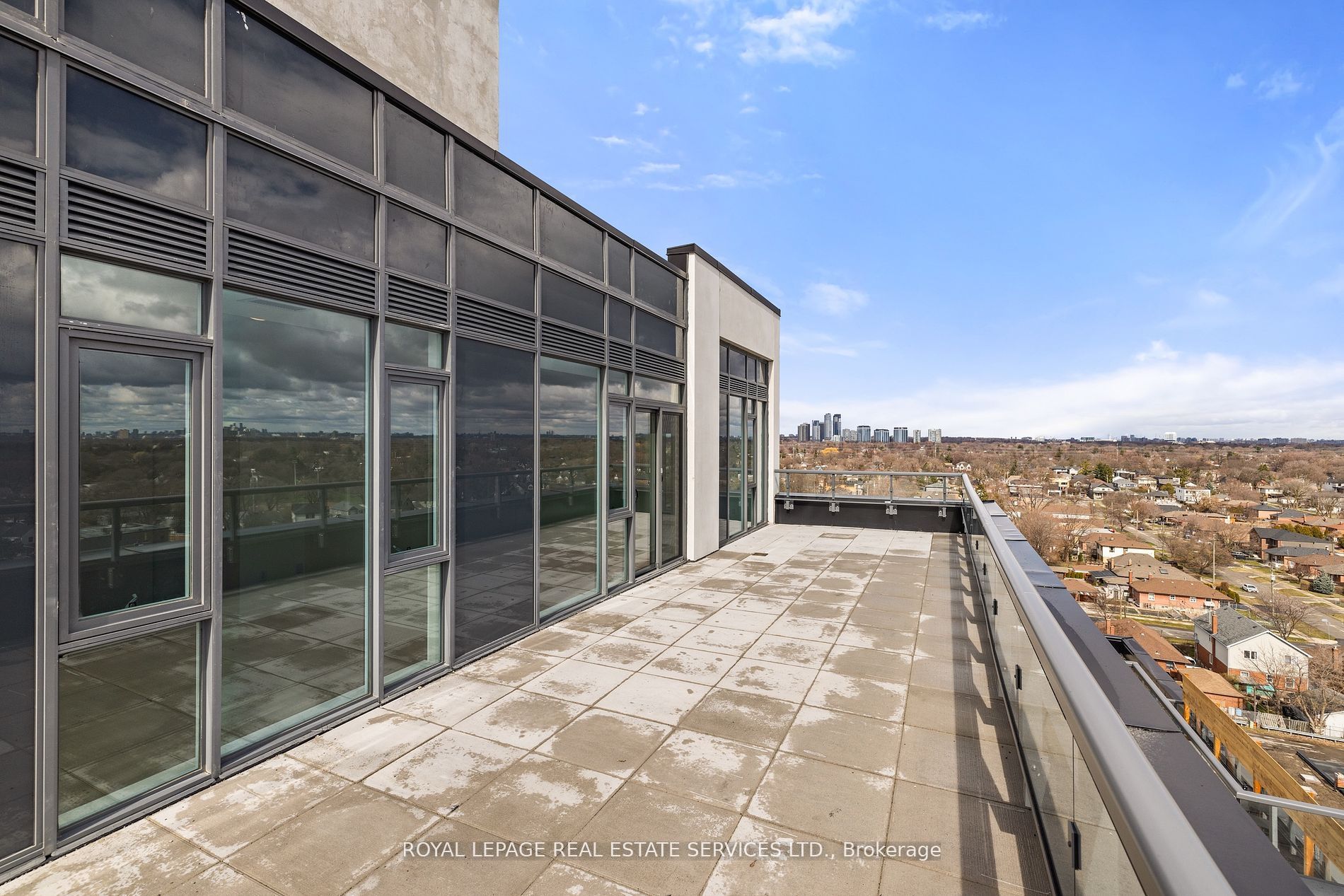 #1106 - 859 The Queensway Property Photo 24