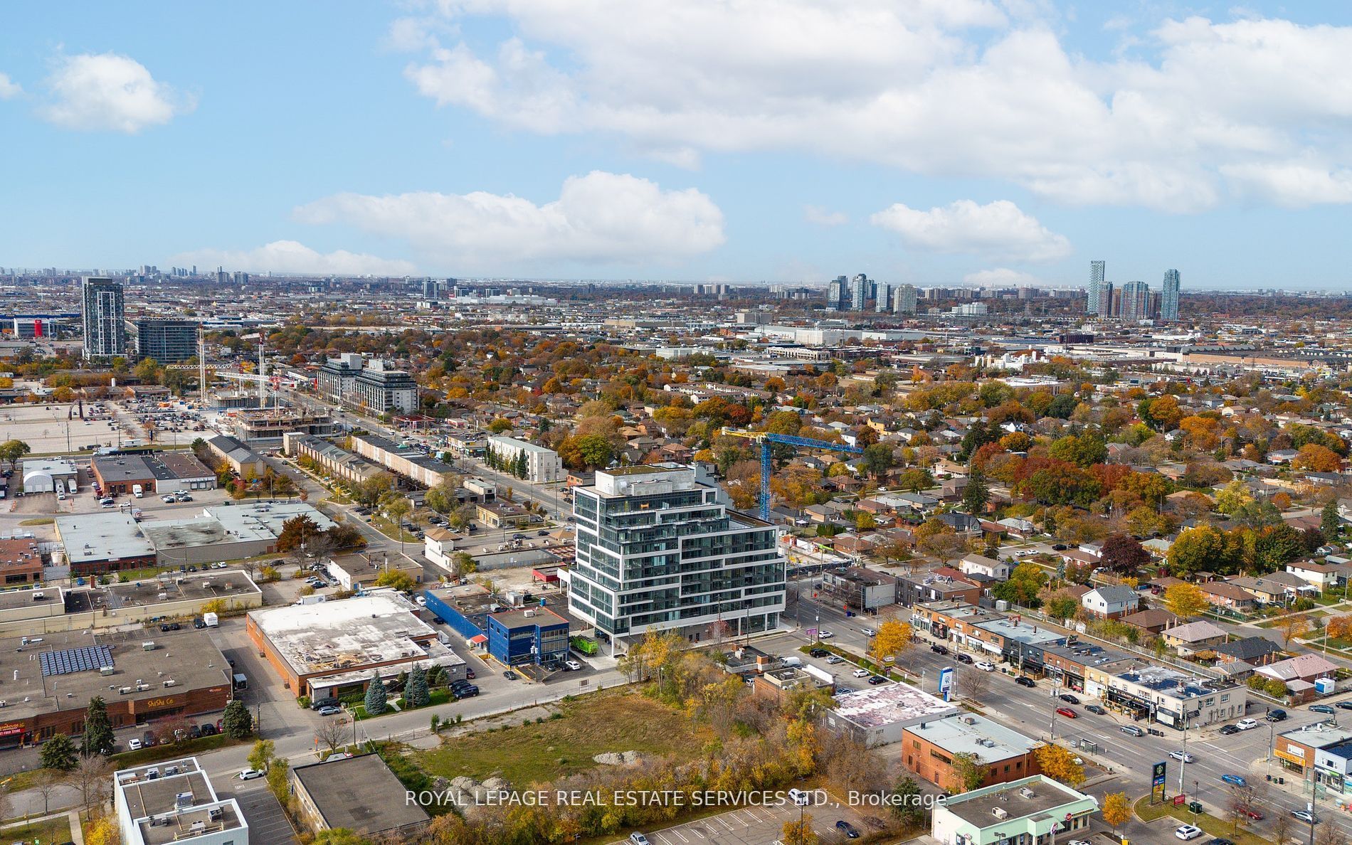 #1106 - 859 The Queensway Property Photo 26