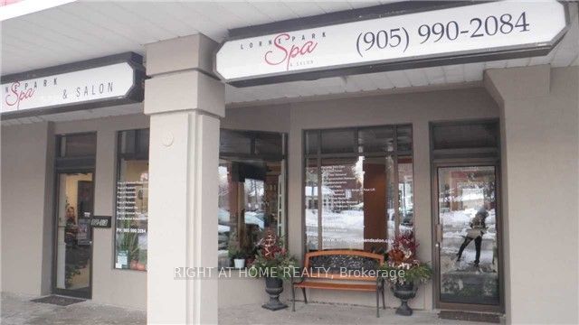 #1213 - 1107 Lorne Park Road Property Photo 1