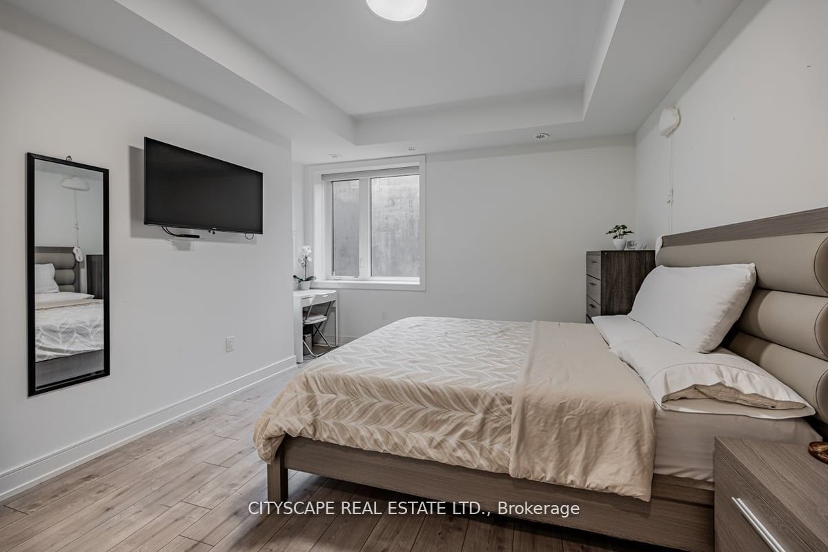 #1 - 66 Longbranch Avenue Property Photo 11