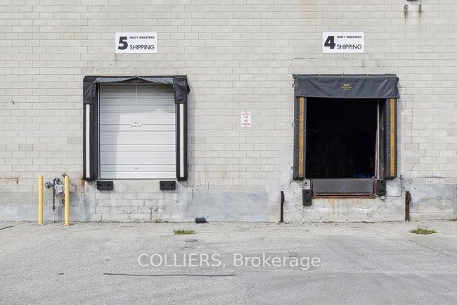 #1a - 77 St Regis Crescent Property Photo 15