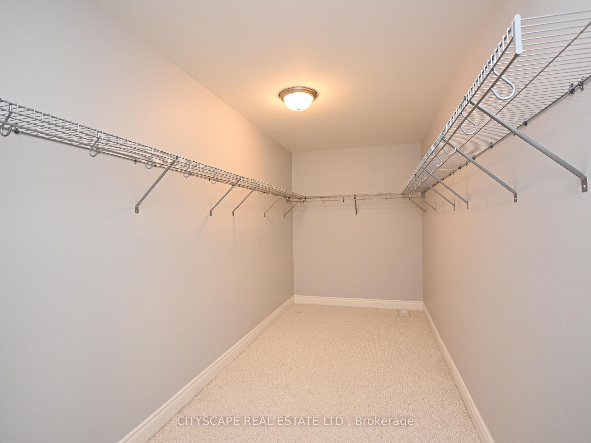 3229 Trailside Dr Property Photo 9