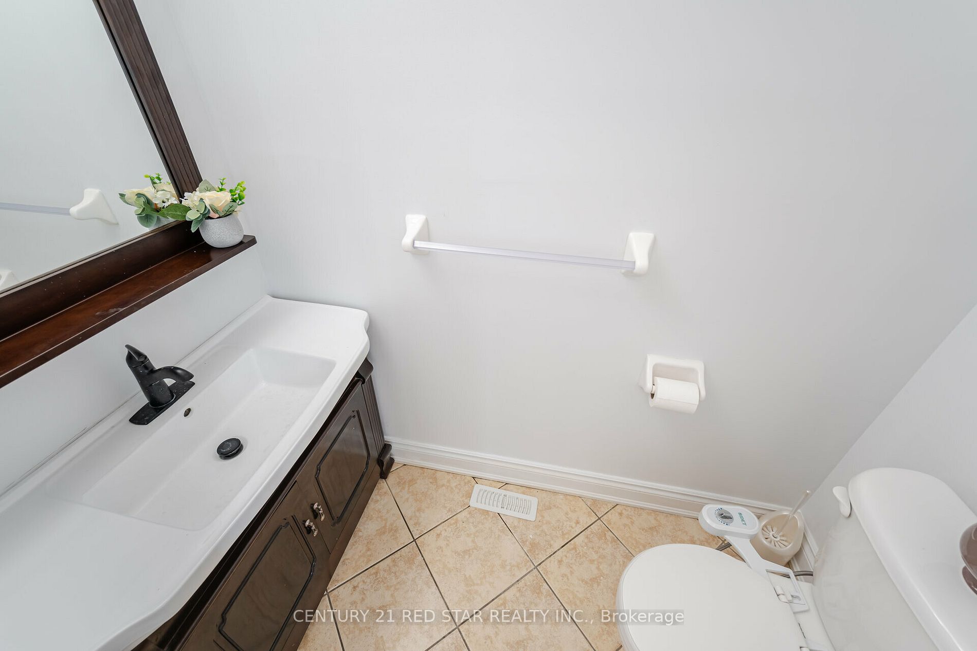 60 Horizon St Property Photo 11