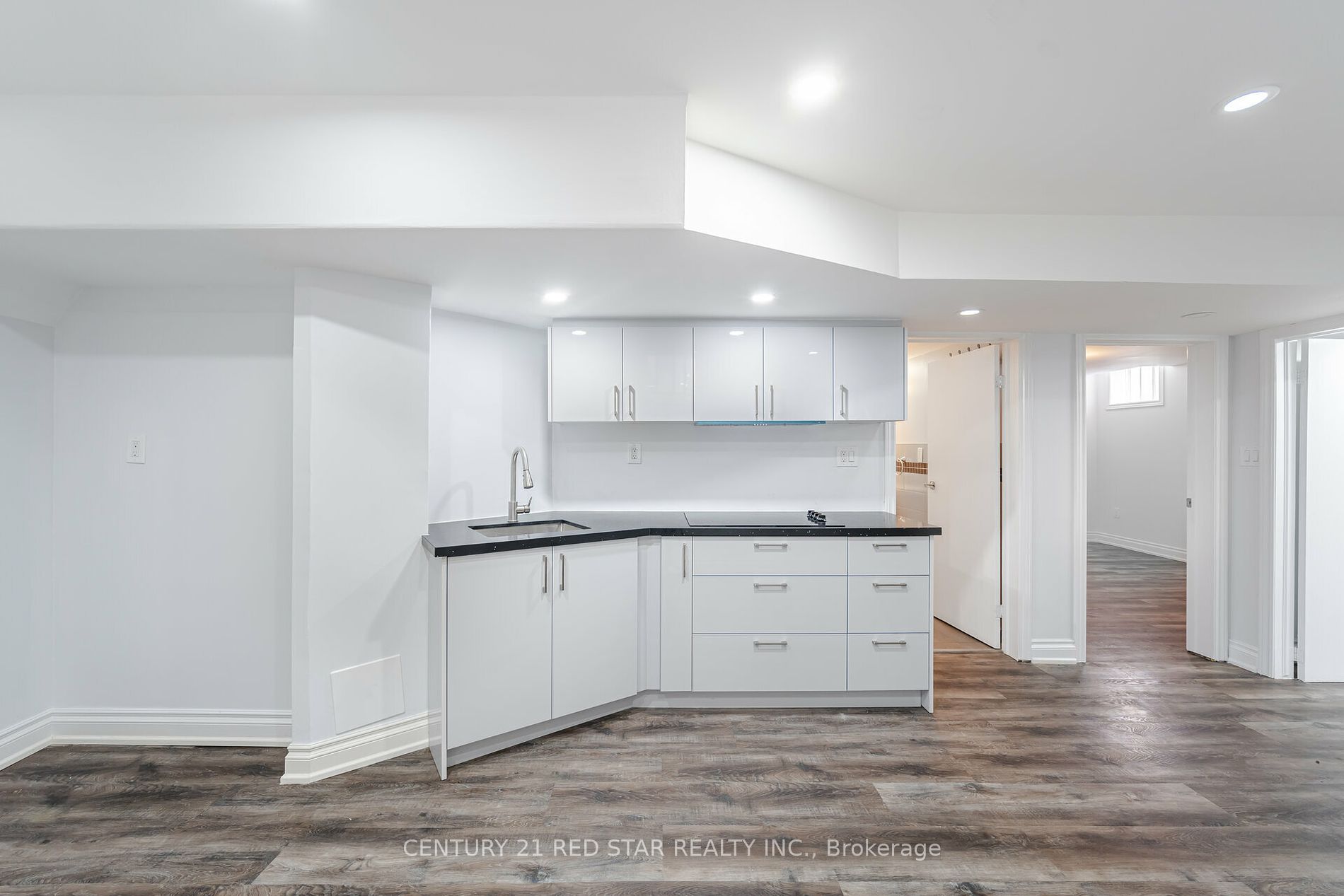 60 Horizon St Property Photo 28