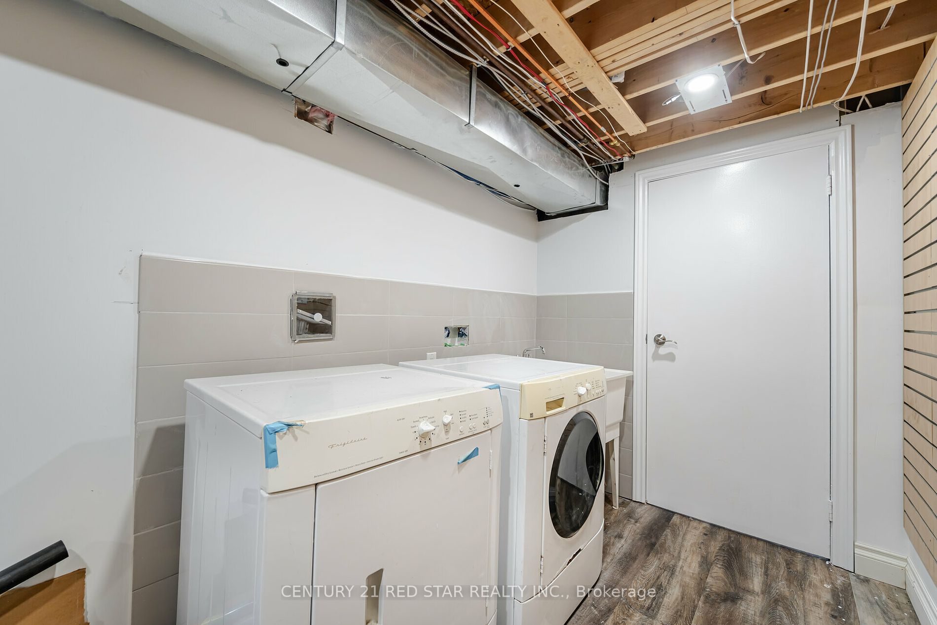 60 Horizon St Property Photo 33