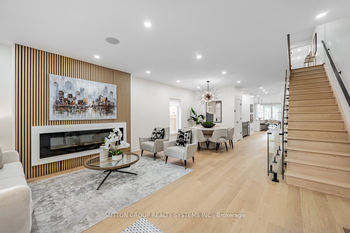 203 Medland St Property Photo 12