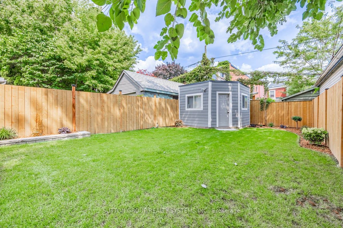 203 Medland St Property Photo 32