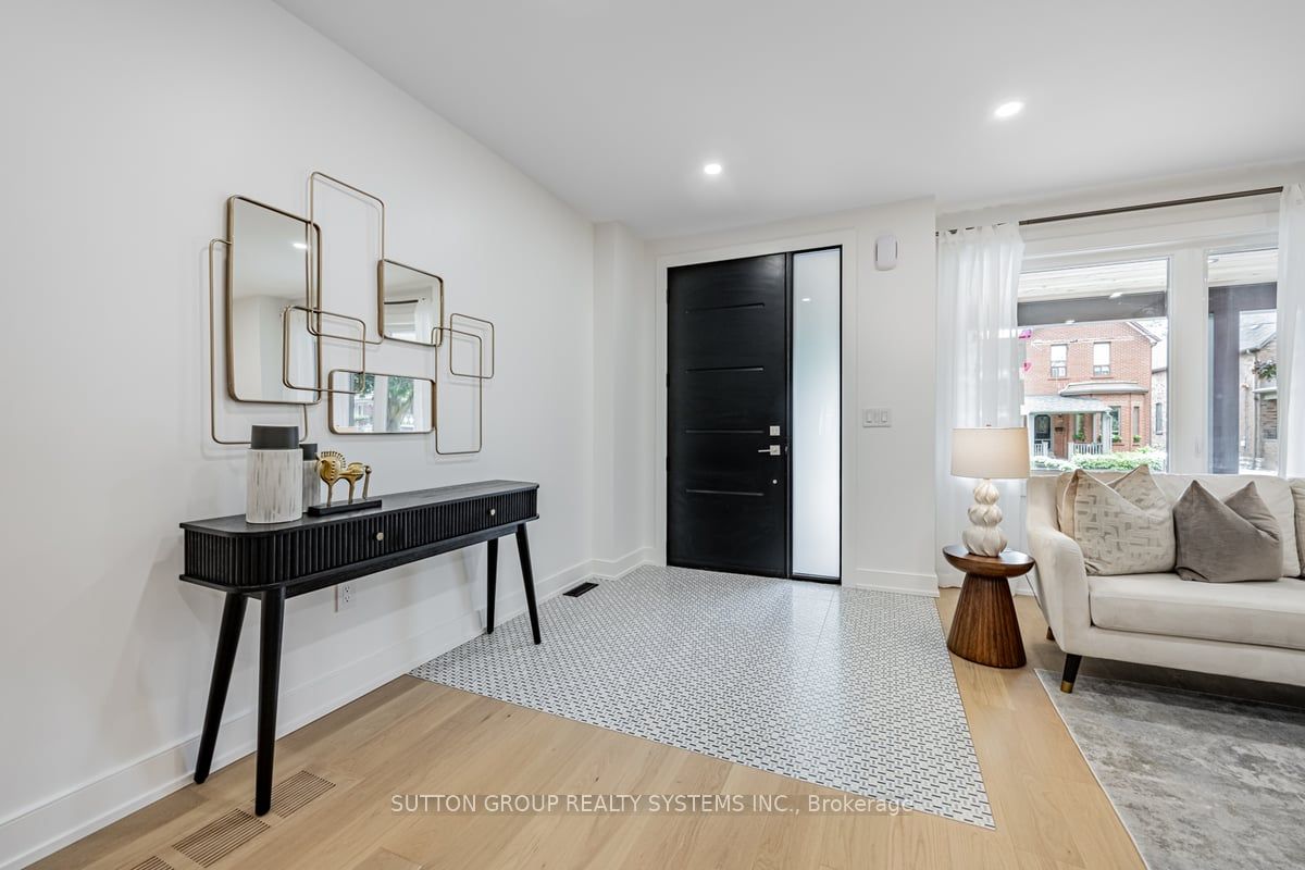 203 Medland St Property Photo 34