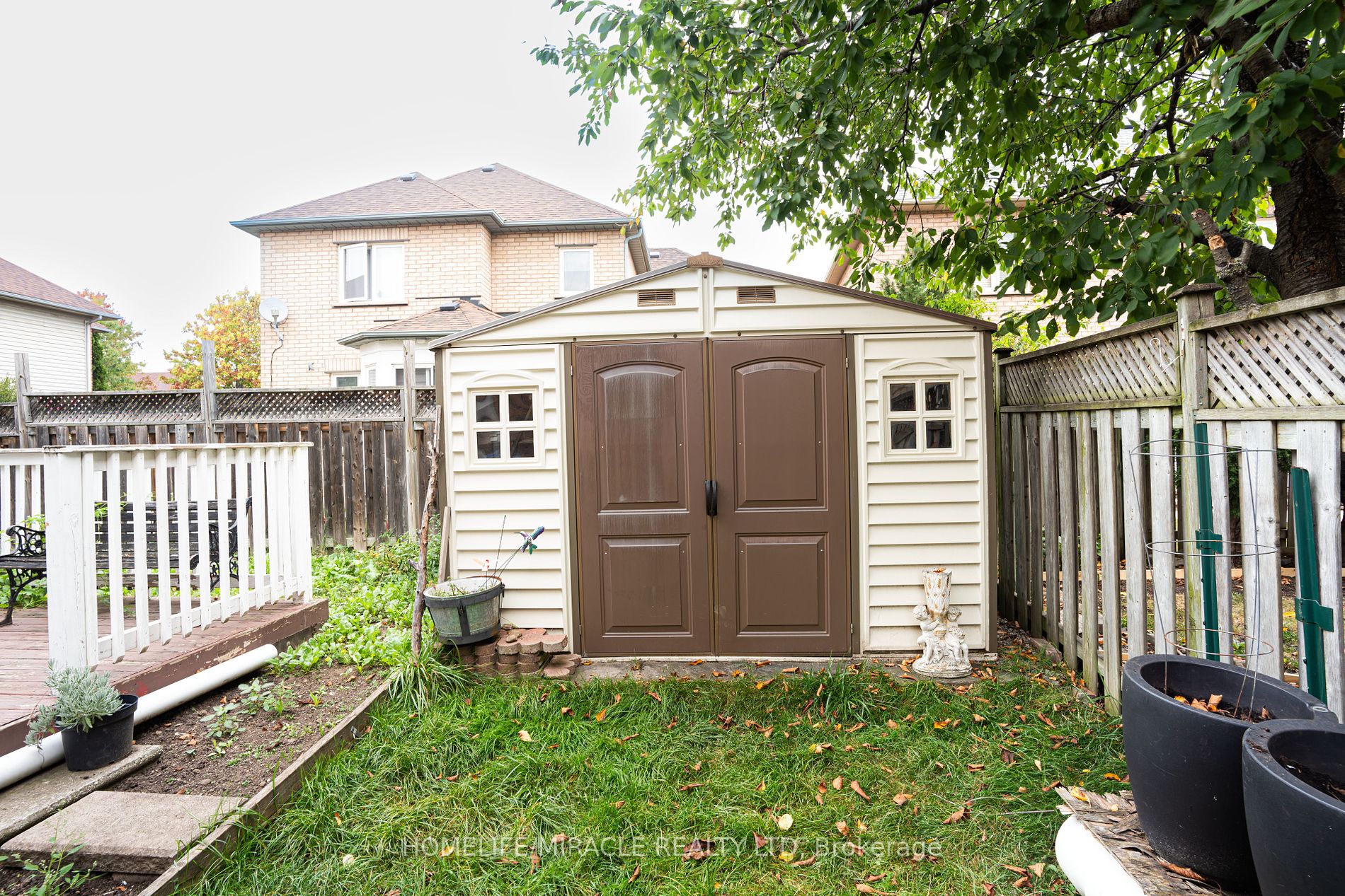 23 Badger Ave Property Photo 32