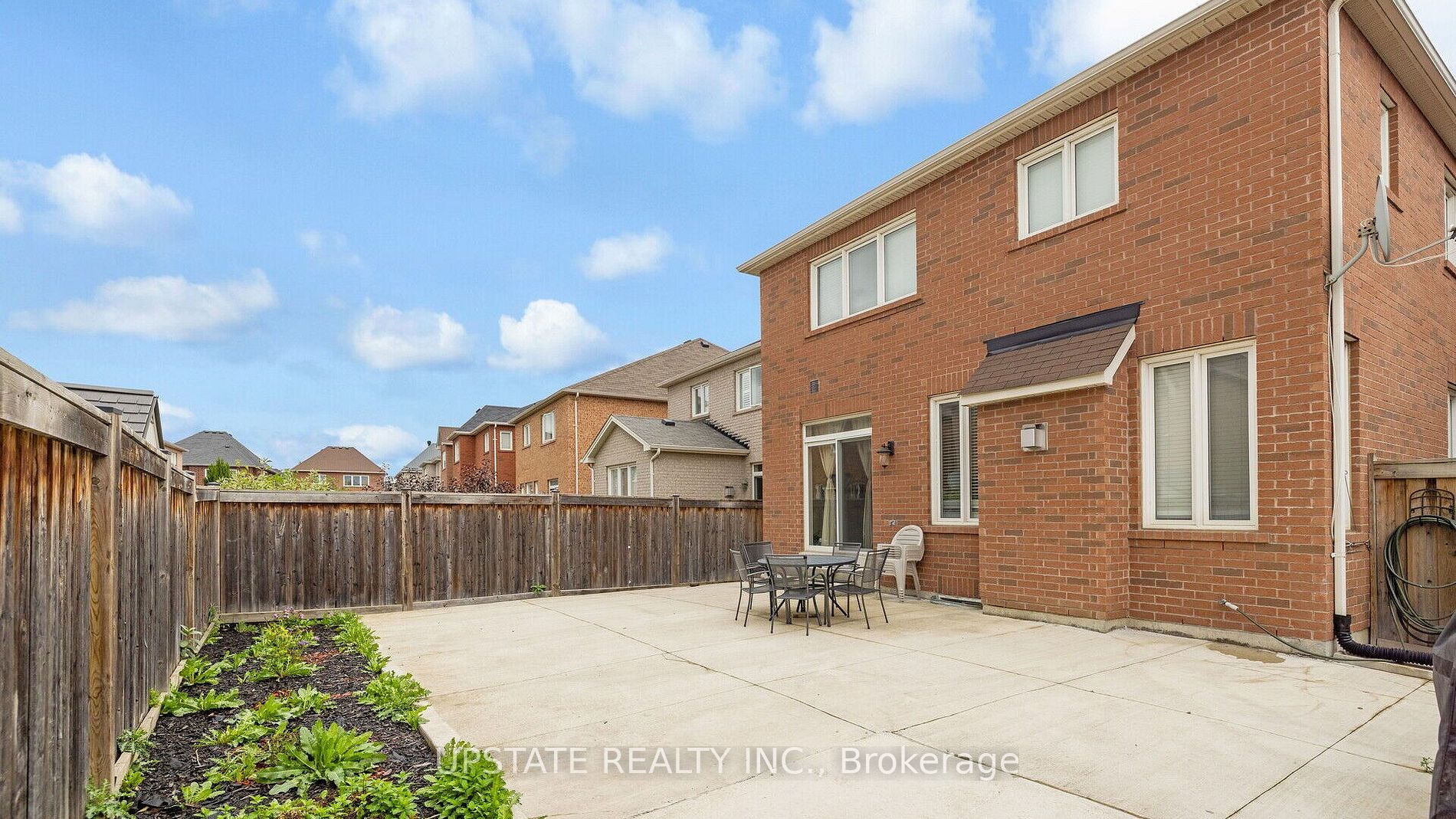 47 Denali Cres Property Photo 29