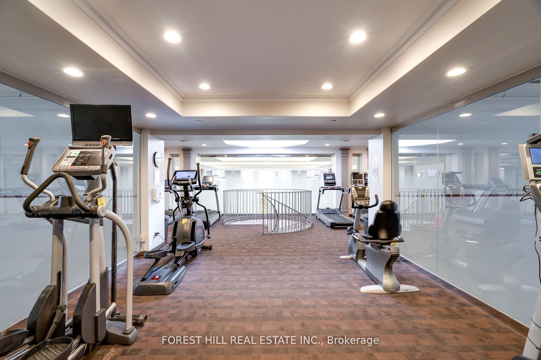 2285 Lake Shore Blvd W 3 Property Photo 8