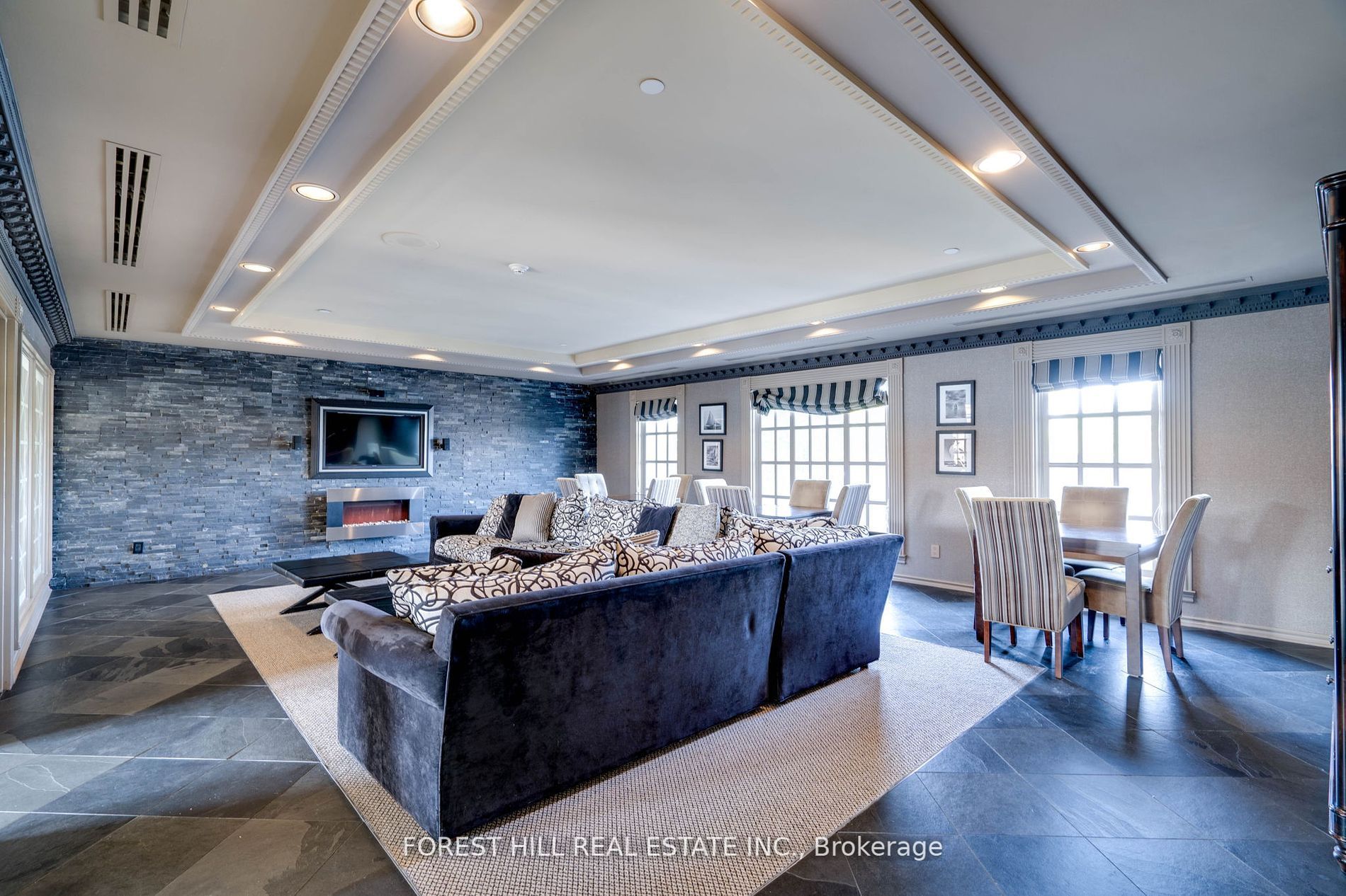 2285 Lake Shore Blvd W 3 Property Photo 10