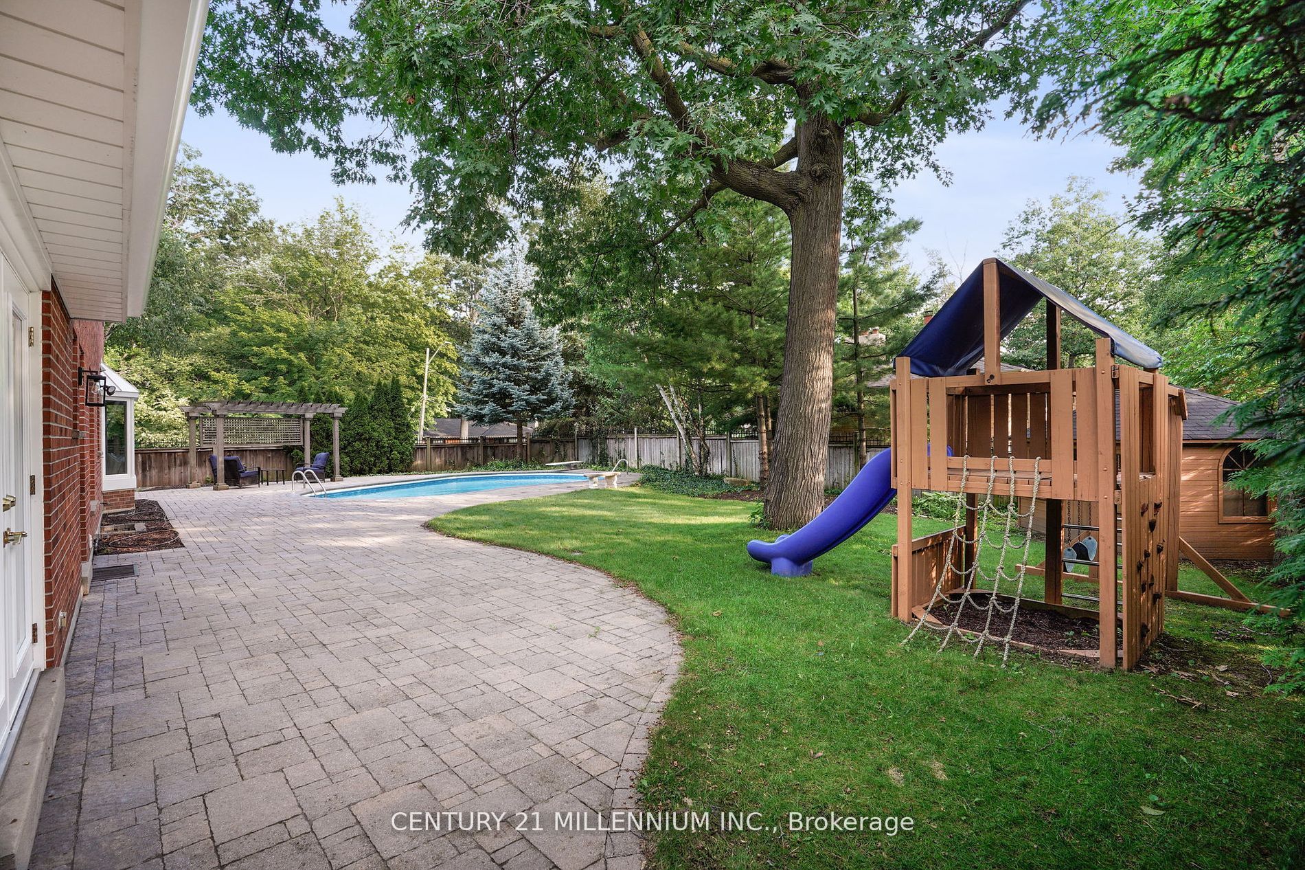 1446 Durham St Property Photo 27