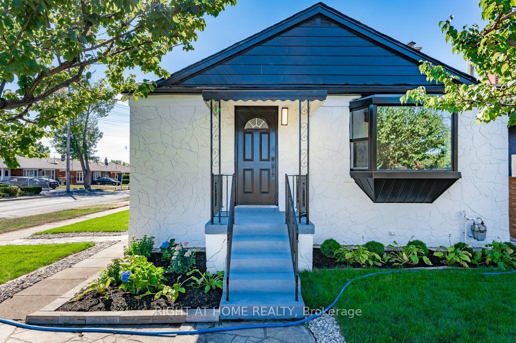 435 Evans Avenue Property Photo 21