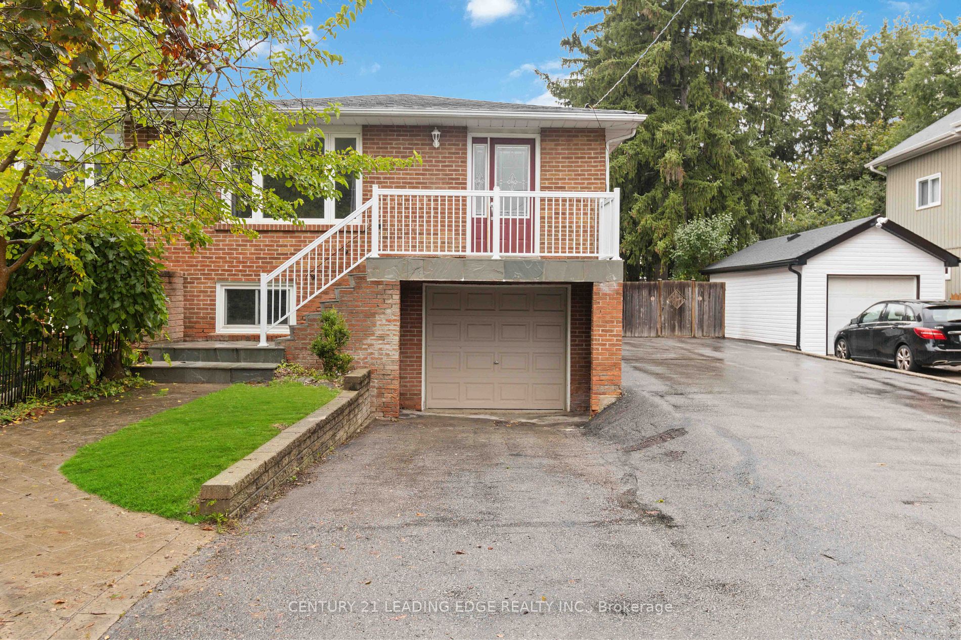 62 Rosedale Ave Property Photo