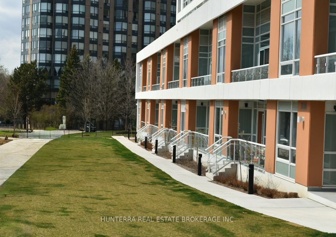 10 Wilby Cres 105 Property Photo 1