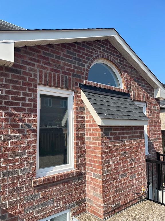 5187 Oscar Peterson Blvd Property Photo 31