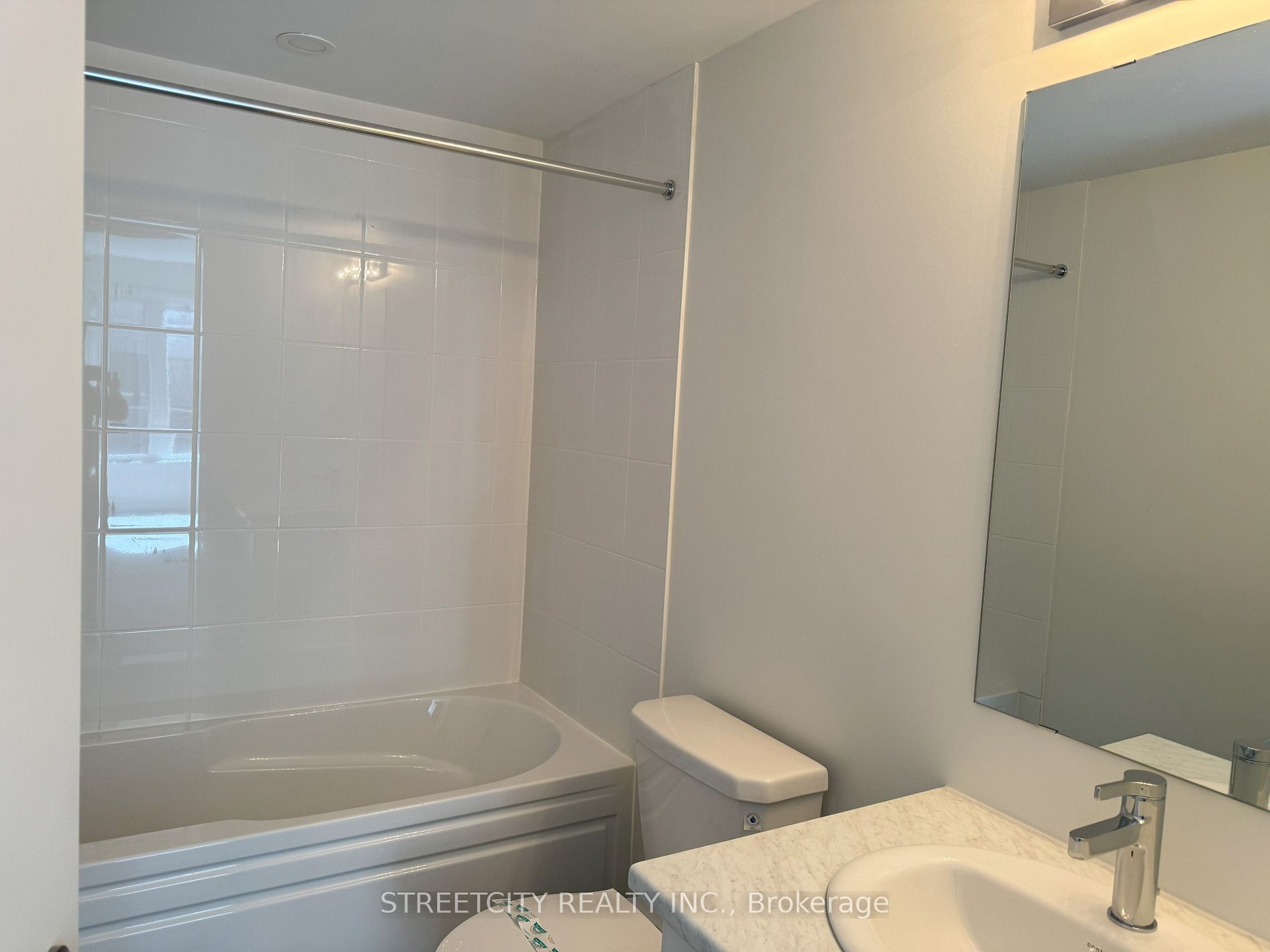 3421 Ridgeway Dr 167 Property Photo 10