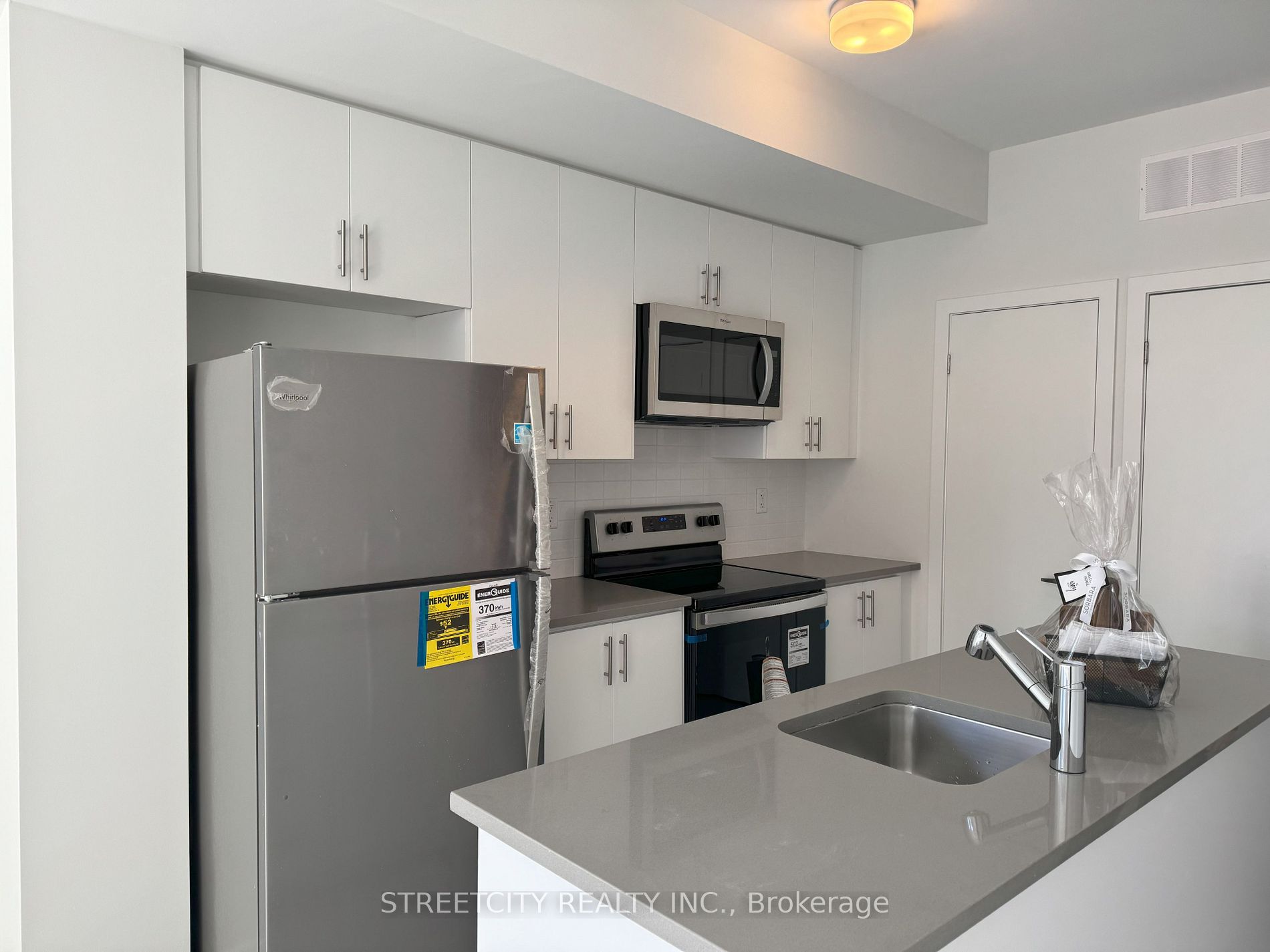 3421 Ridgeway Dr 167 Property Photo 12